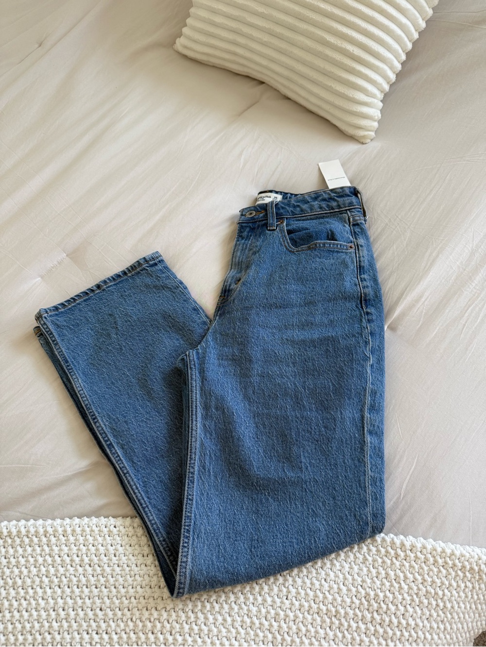 NWT Abercrombie & Fitch 90’s Relaxed curve love jeans short W25 - Picture 5 of 6